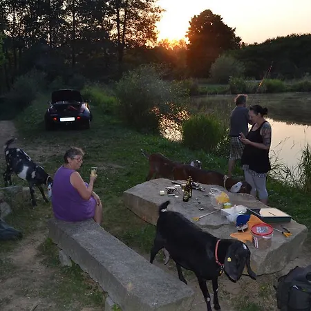 Venkovský dům U Kamenneho Stolu Modletice
